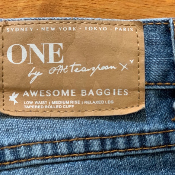 Authentic OneTeaspoon Distressed Jeans size 26 - Picture 3 of 10